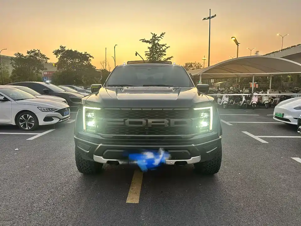 Ford F-150 Raptor