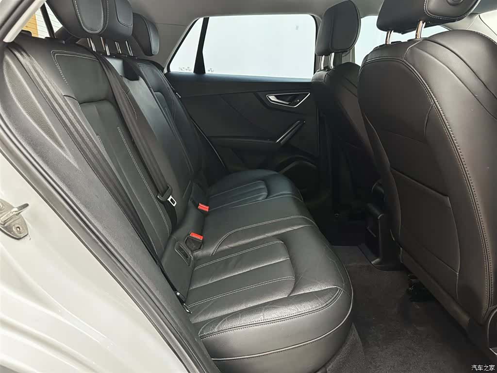 Audi Q2L, 2022 23