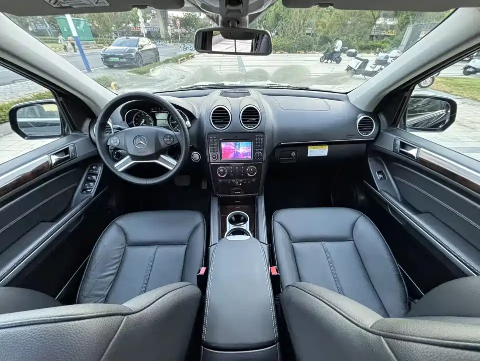 Mercedes-Benz GL grade