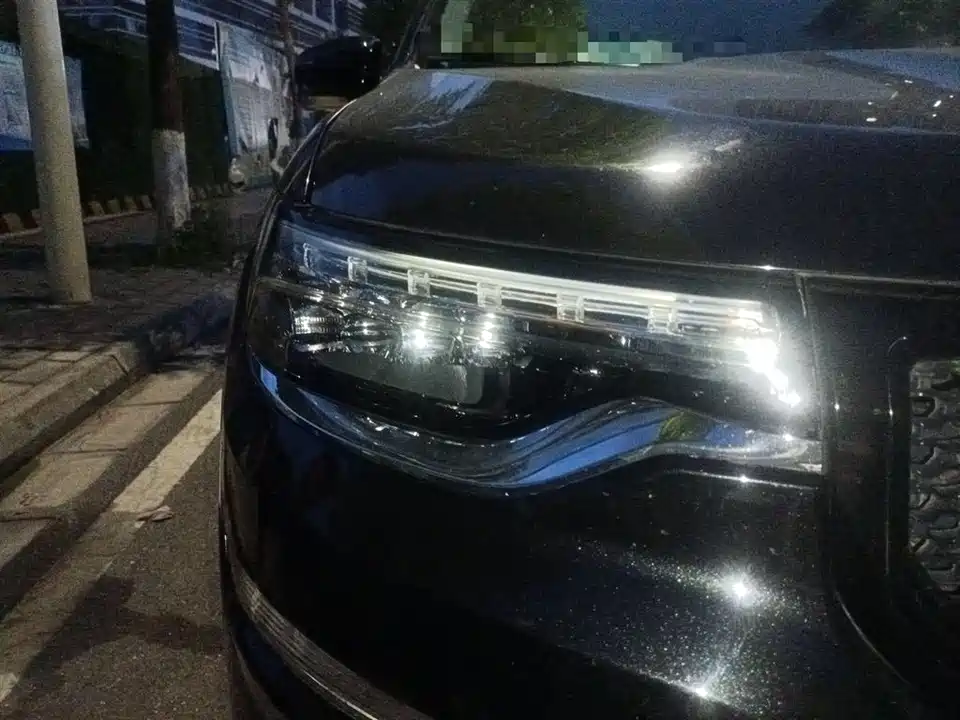 Jeep Grand Commander