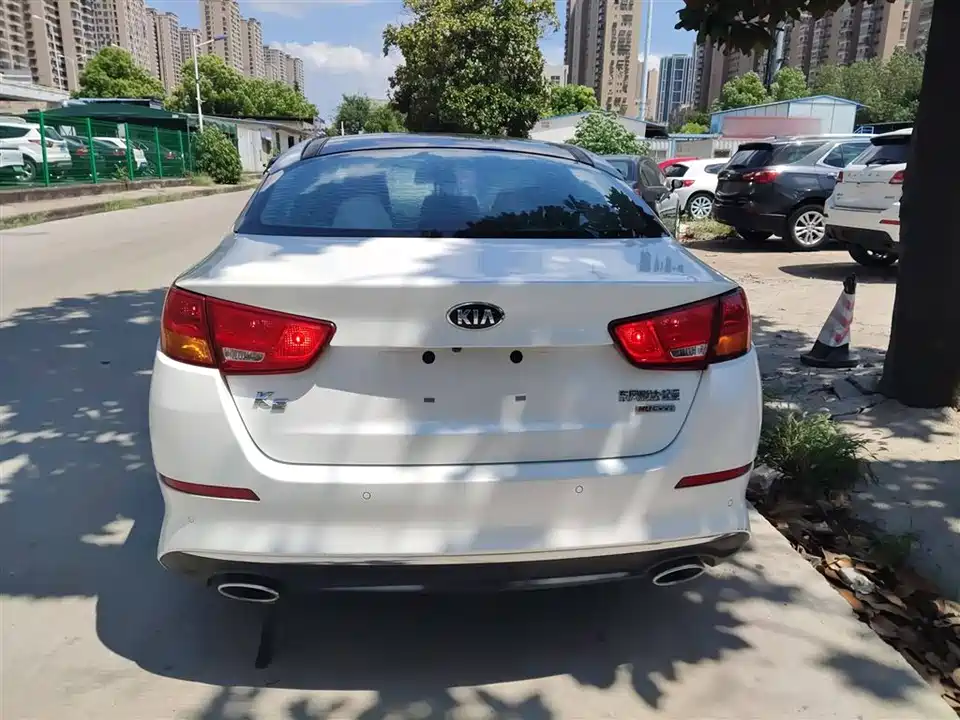 Kia K5