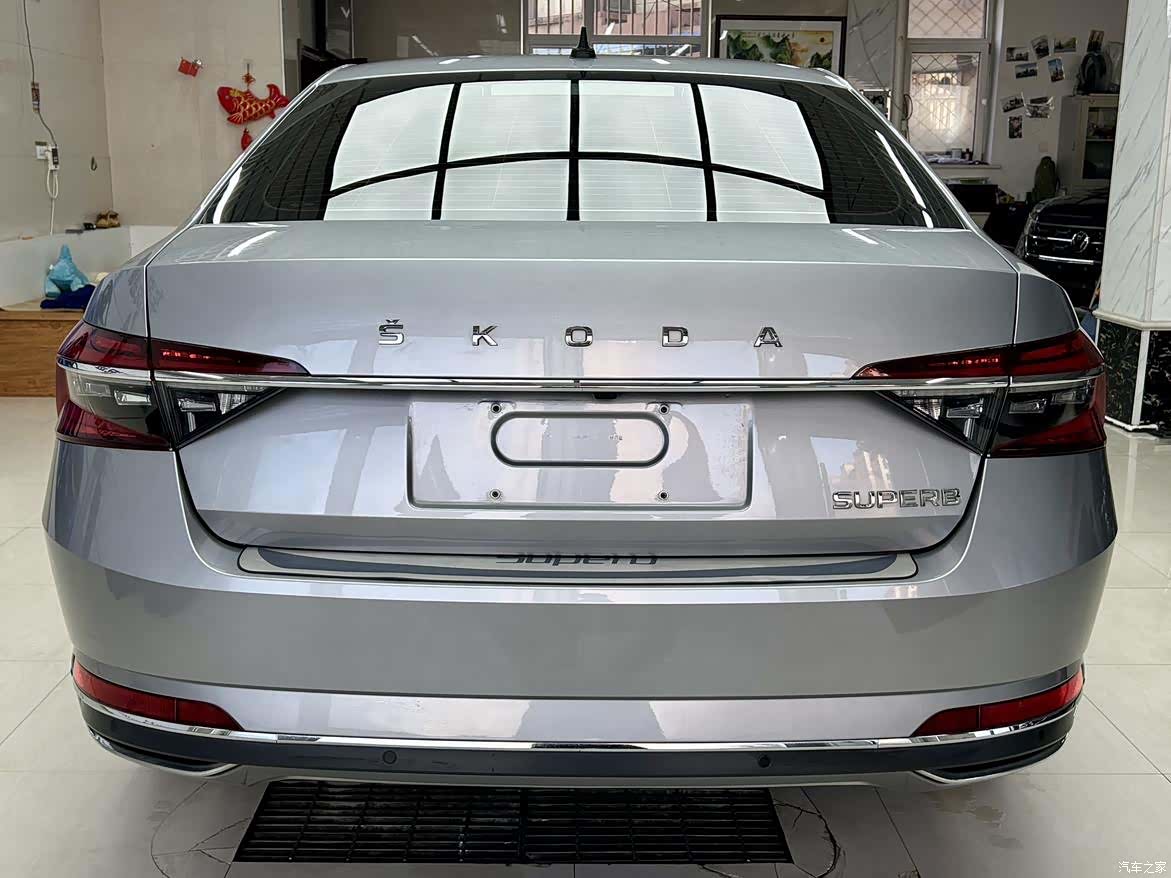 Skoda Superb, 2023 4
