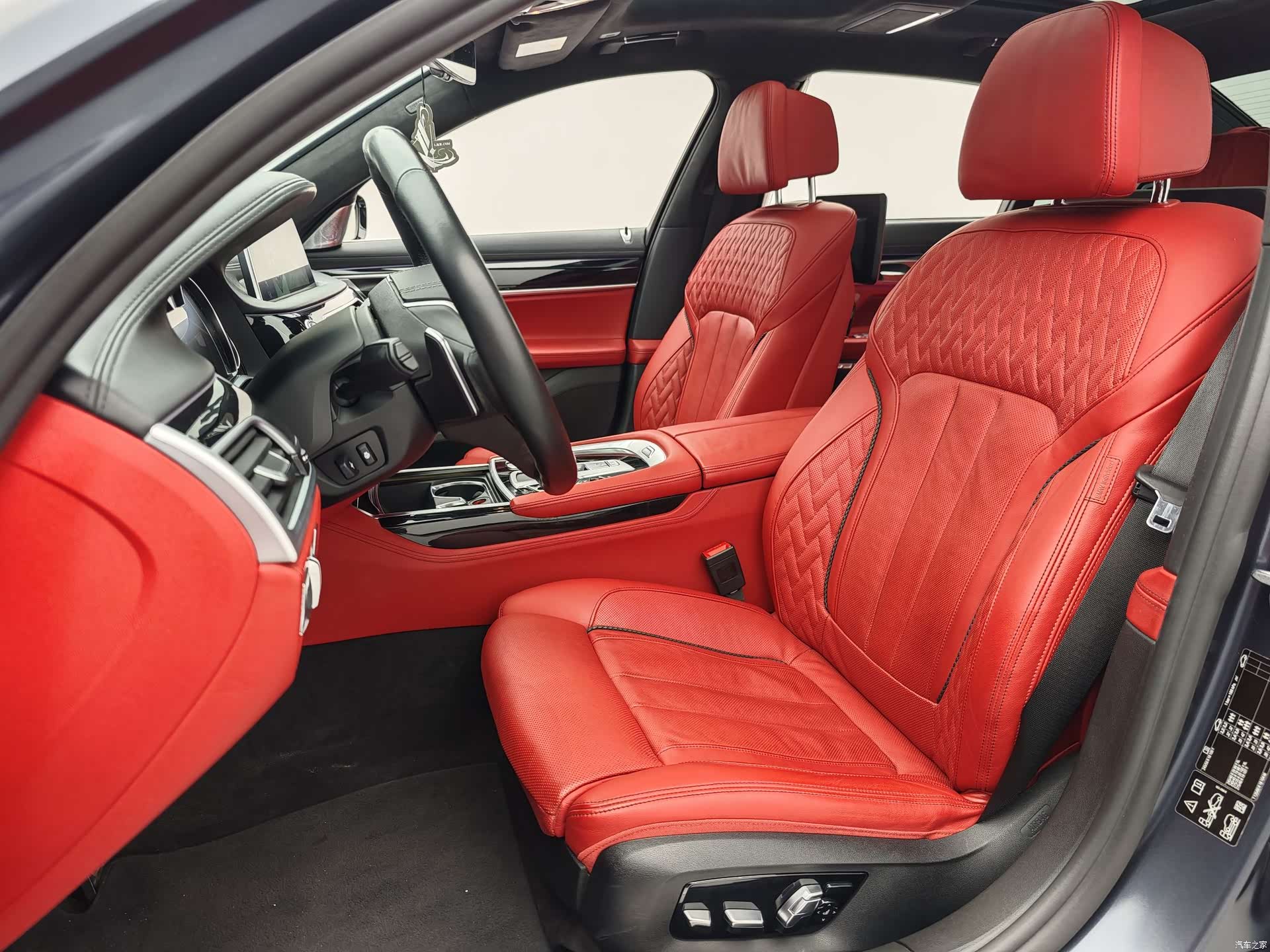 BMW 7 Series, 2018 7