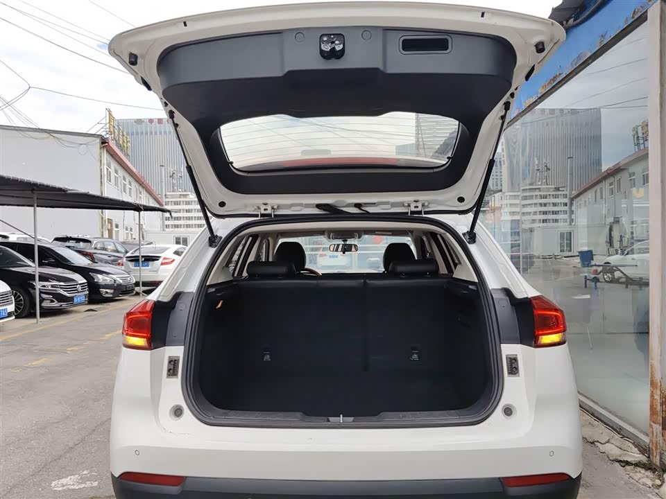 Haval H2s