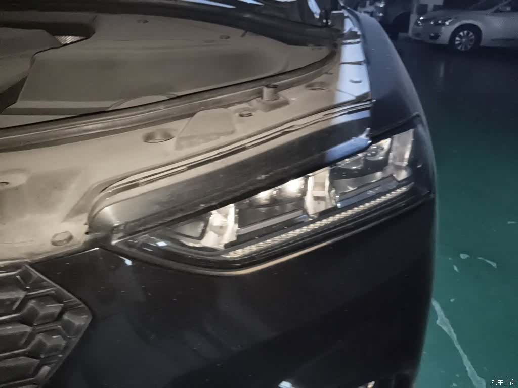 WEY VV7, 2017 24