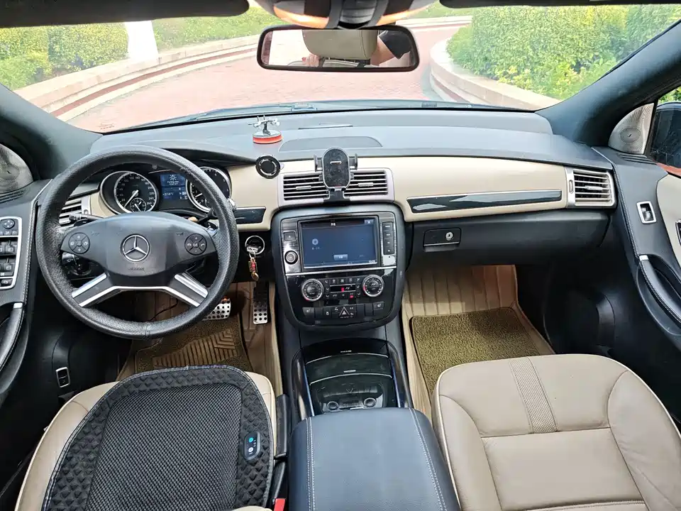 Mercedes-Benz R-class