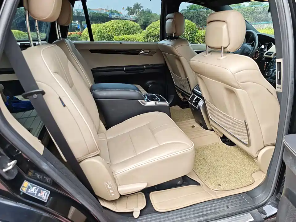 Mercedes-Benz R-class