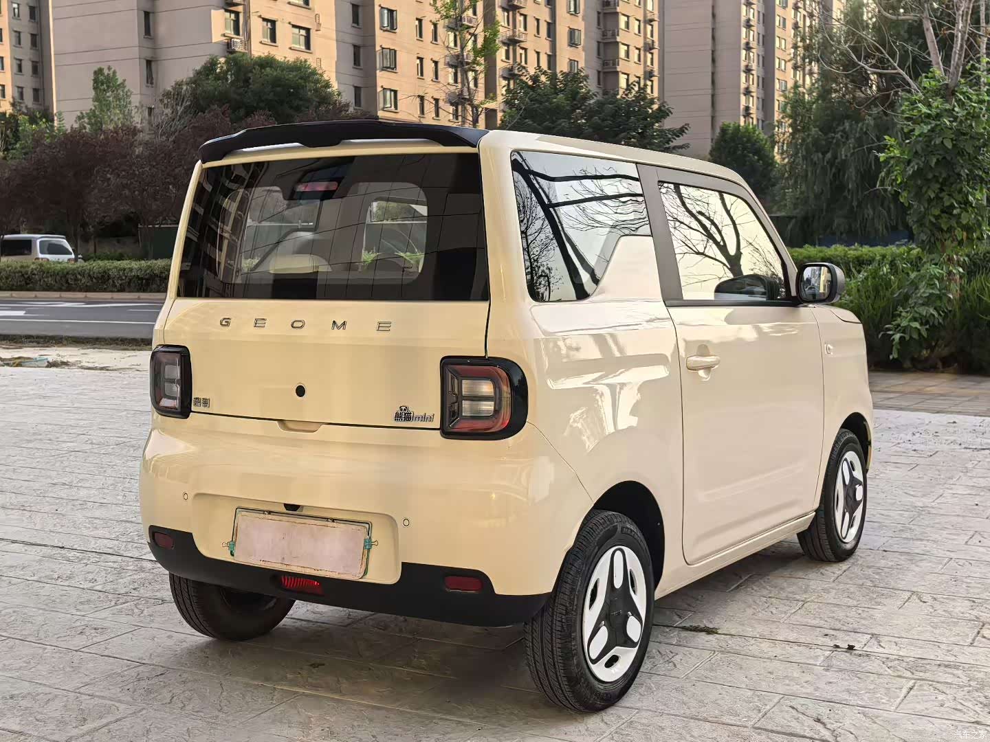 Geely Panda, 2025 9