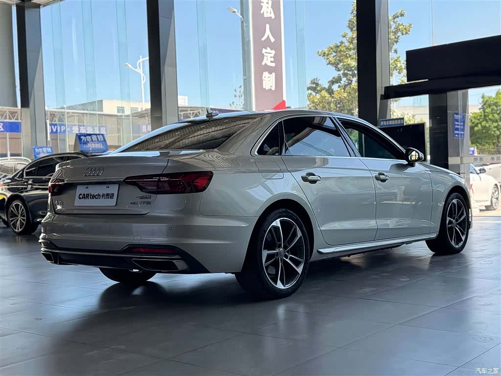 Audi A4L, 2021 все фото