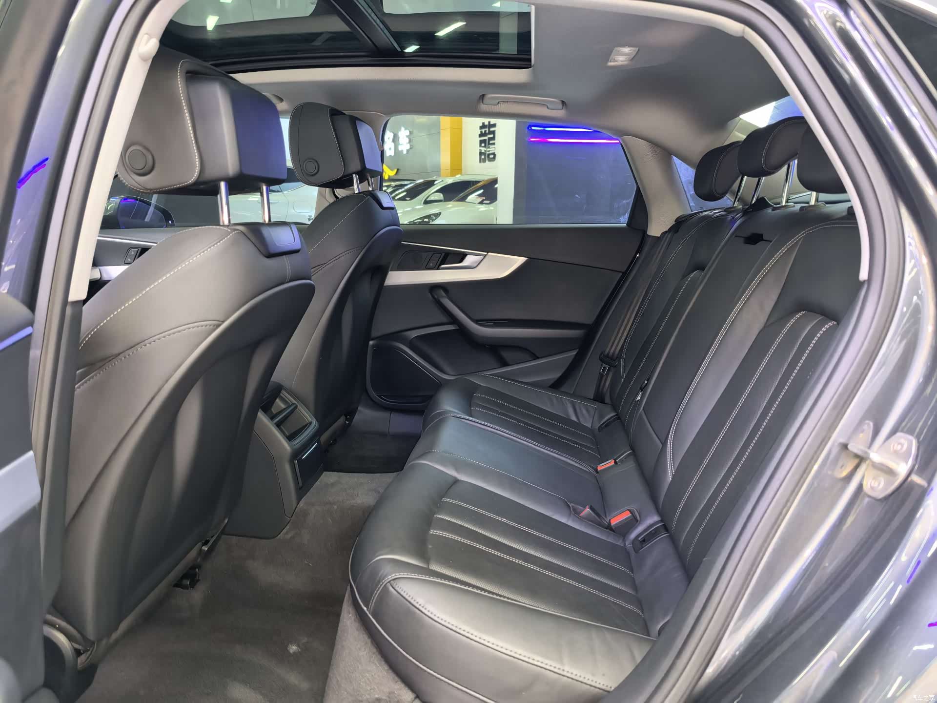 Audi A4L, 2021 10