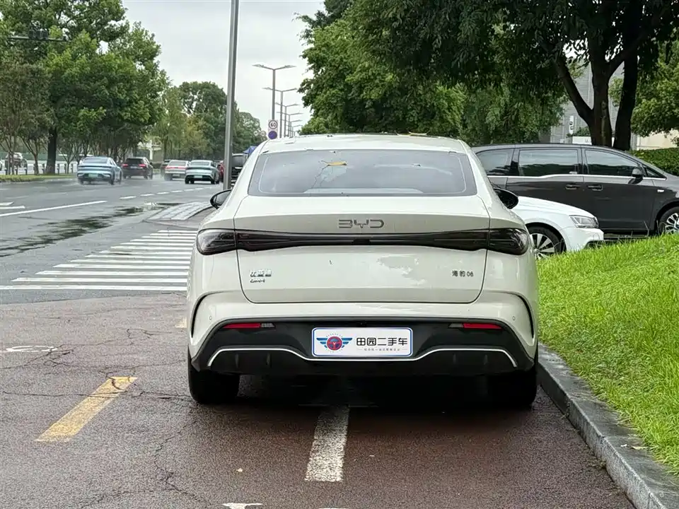 BYD Seal 06