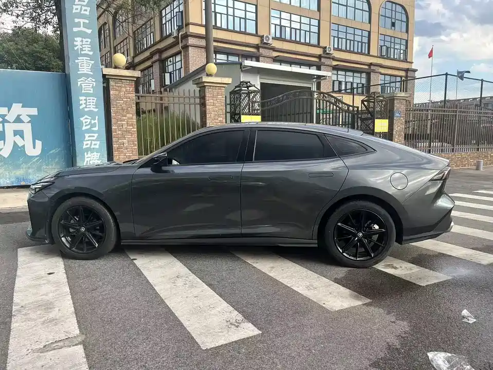 Changan UNI-V