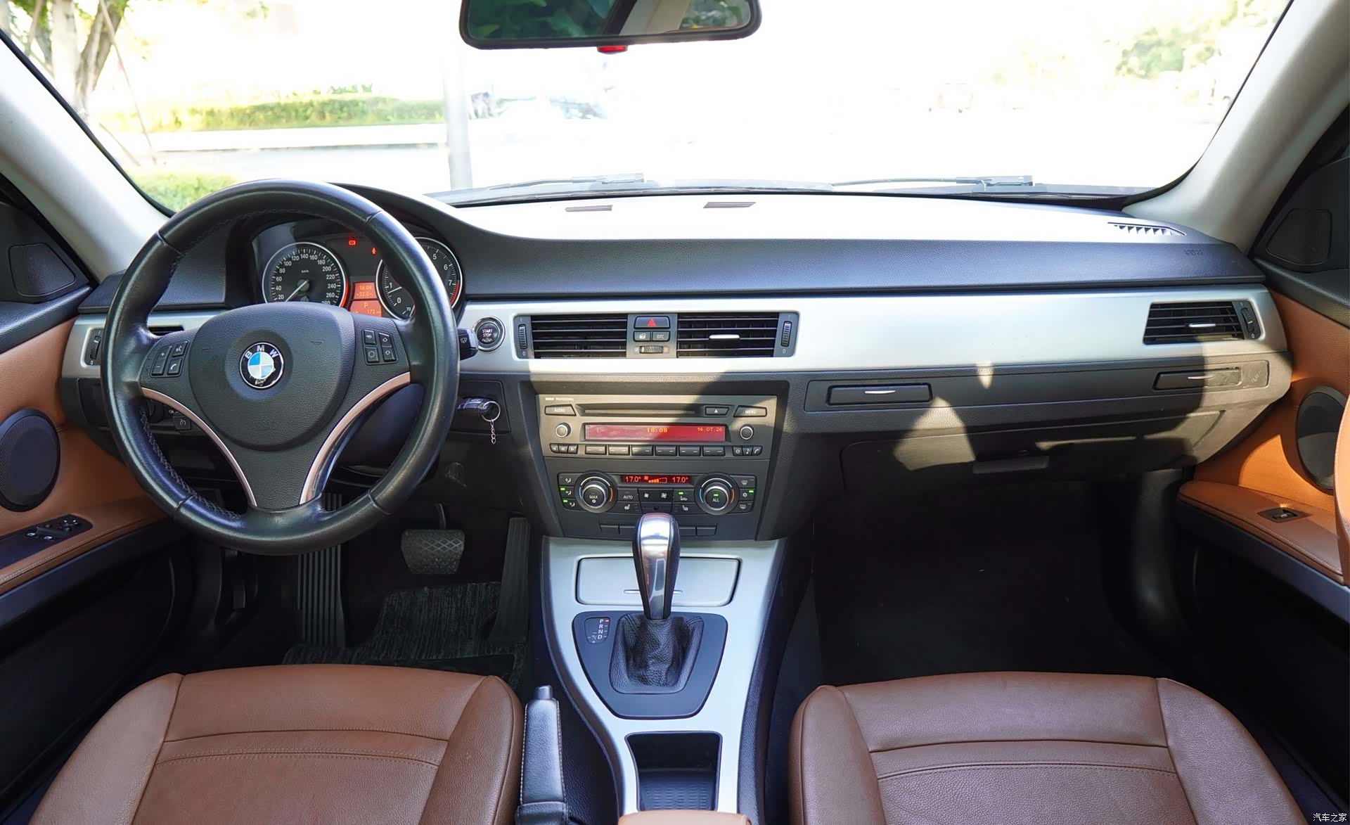 BMW 3 Series, 2010 7
