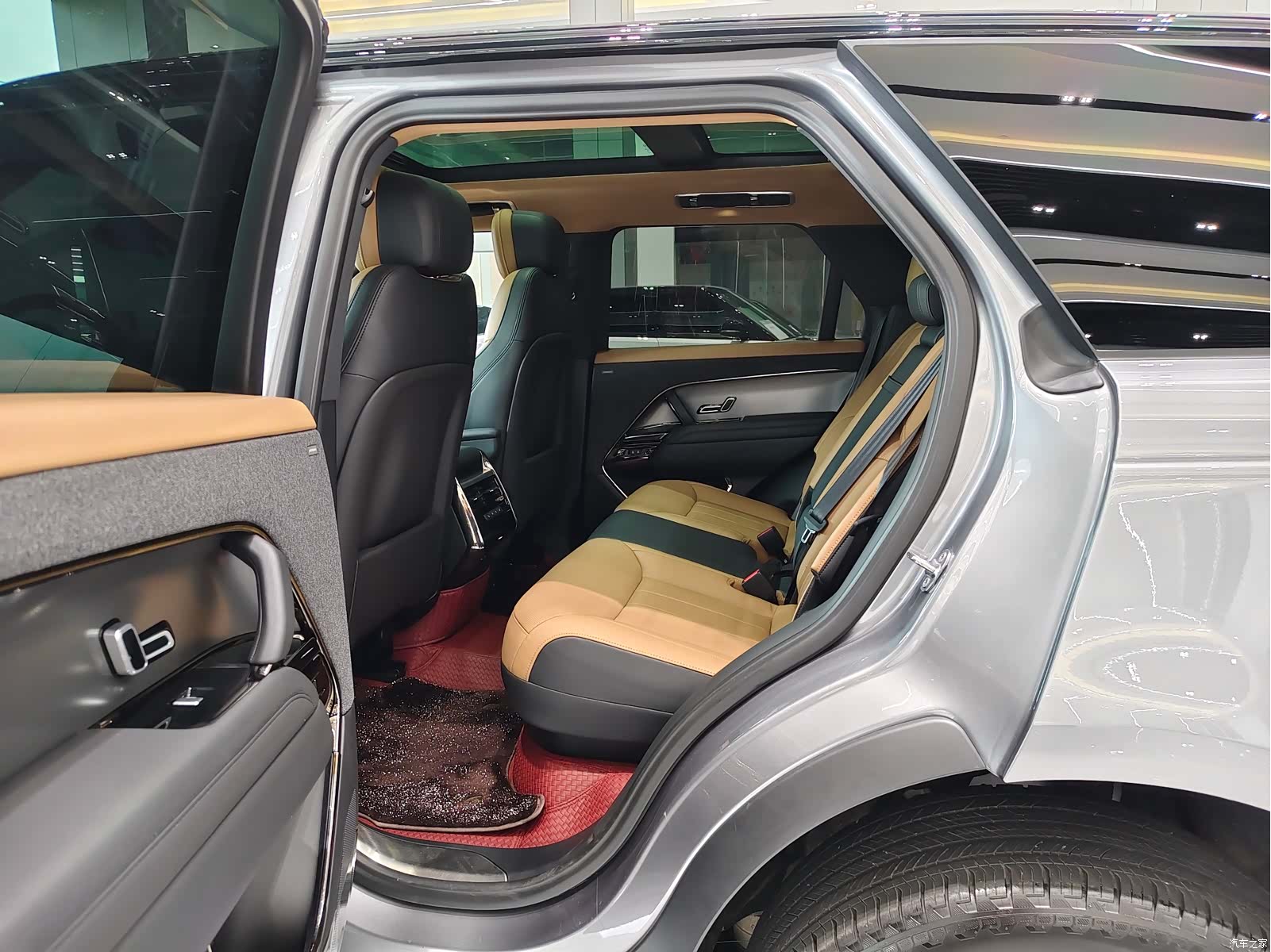 Land Rover Range Rover, 2025 10