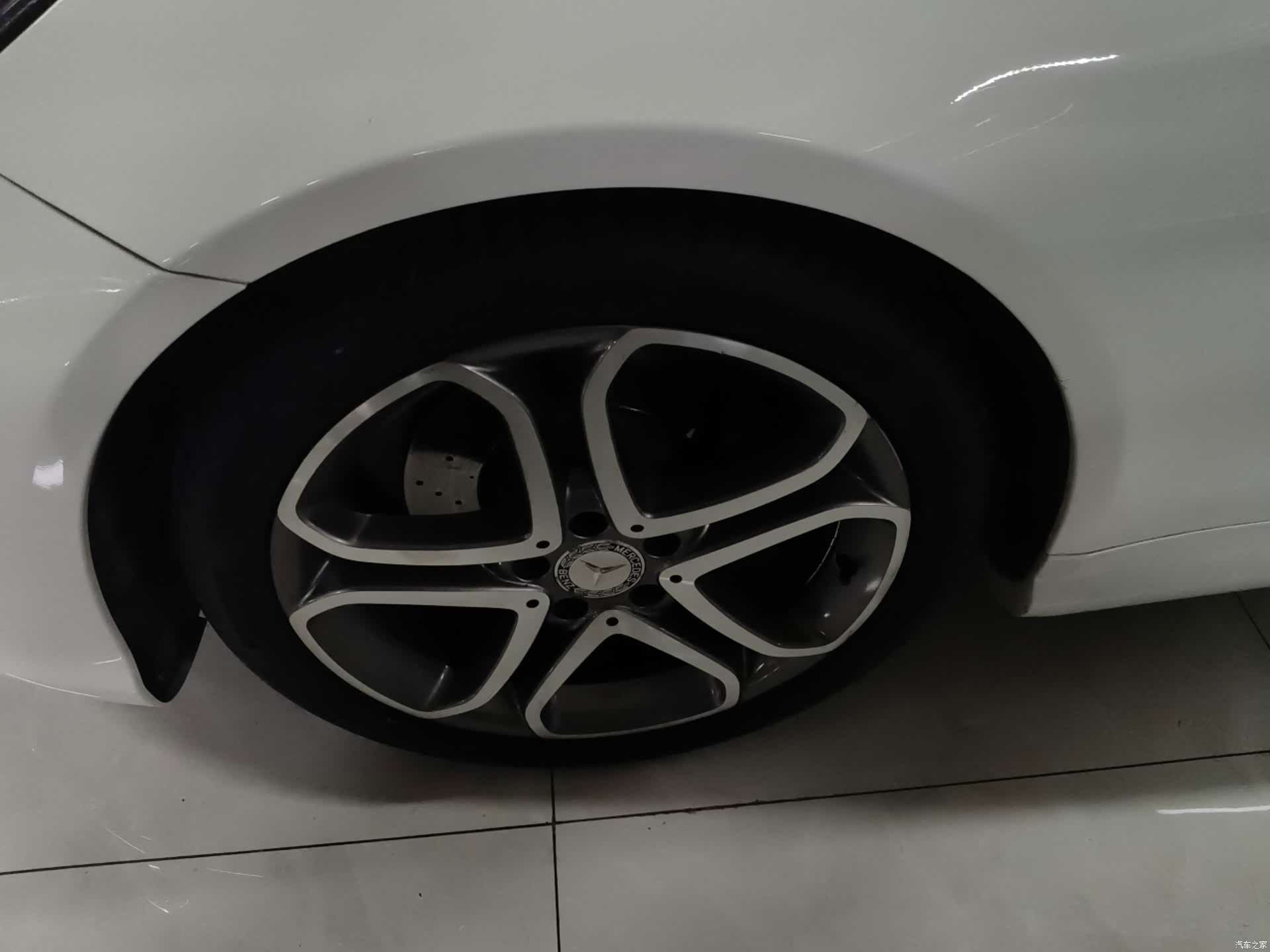 Mercedes-Benz E-Class, 2015 12