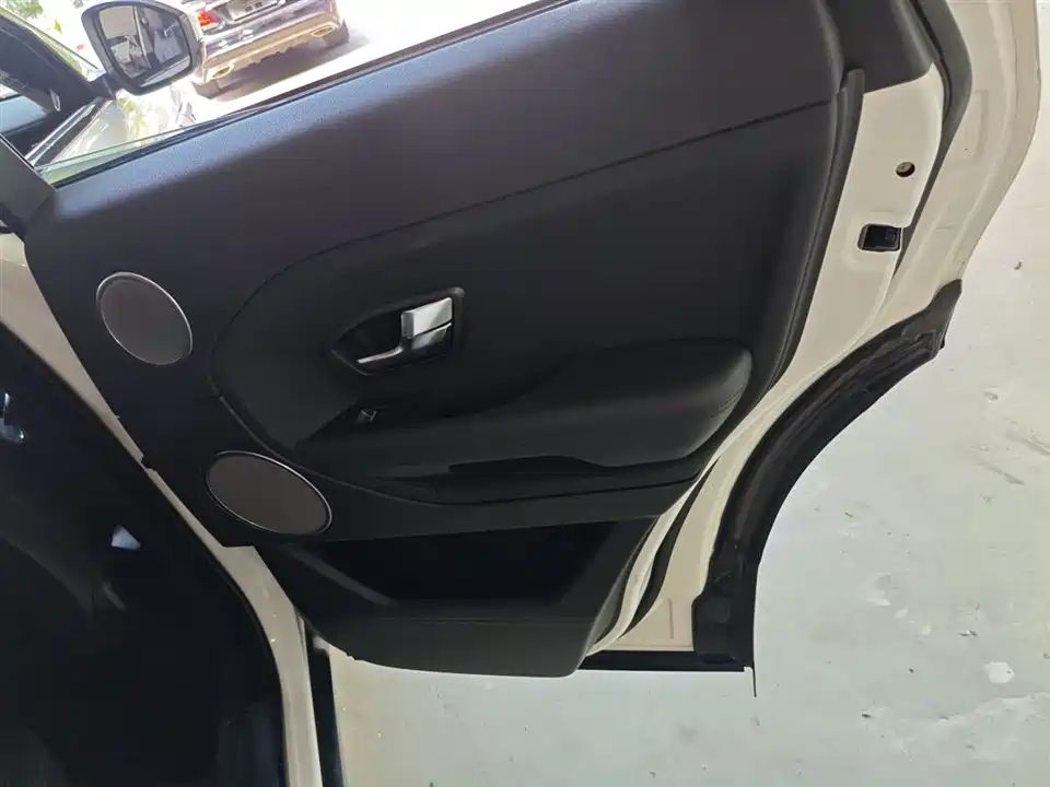 Land Rover Range Rover Aurora