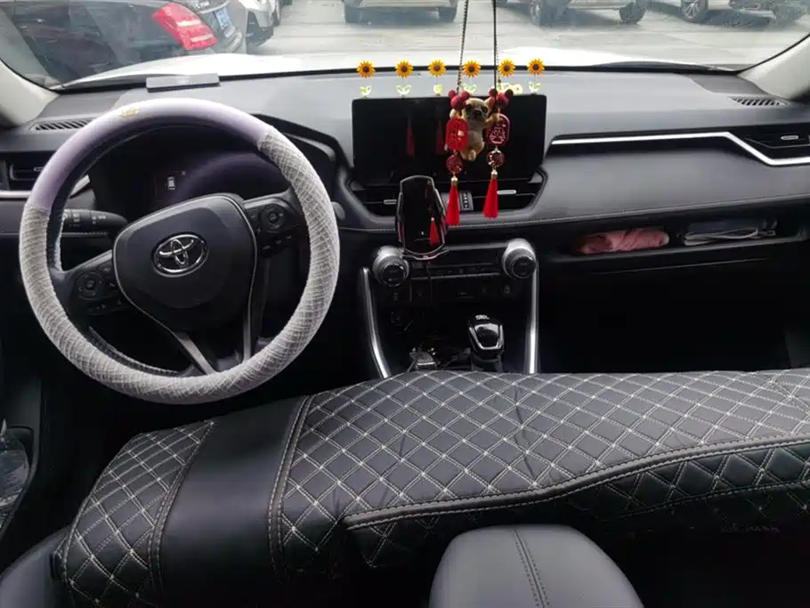 Toyota RAV4 Rongfang