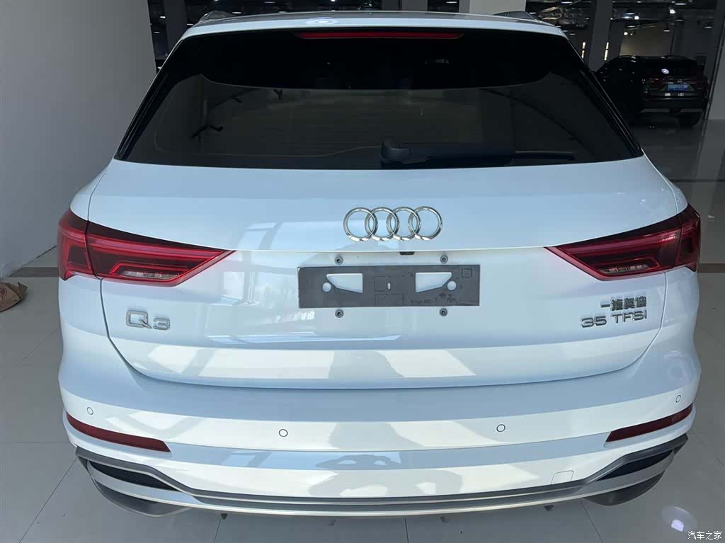 Audi Q3, 2023 все фото