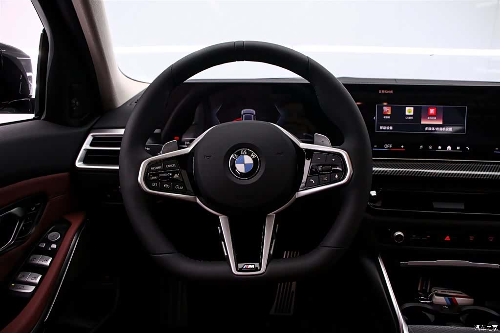 BMW 3 Series, 2025 7