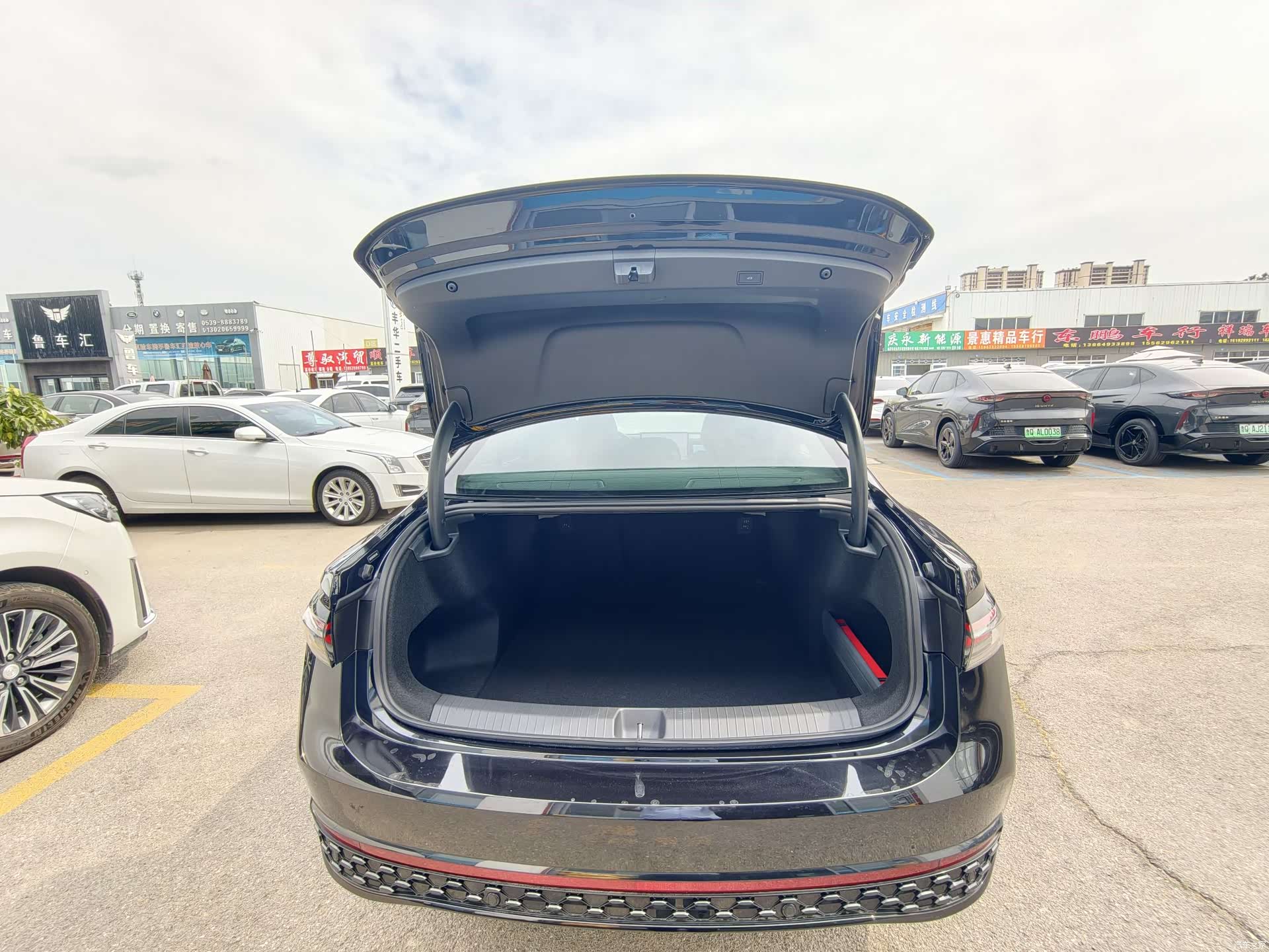 Volkswagen Passat, 2025 13
