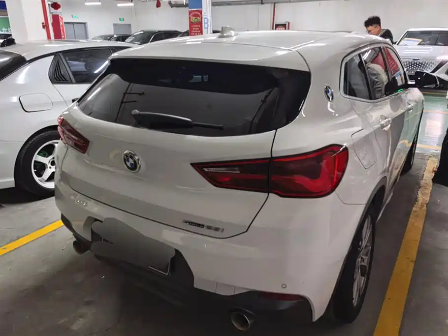 BMW X2