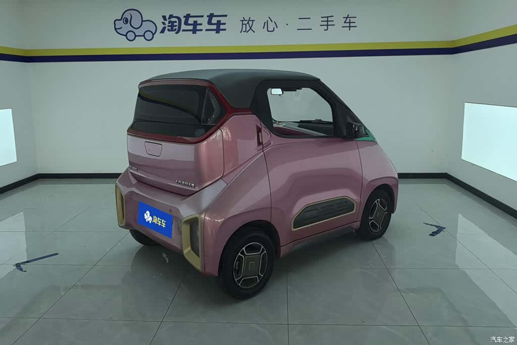 Wuling E200, 2020 3