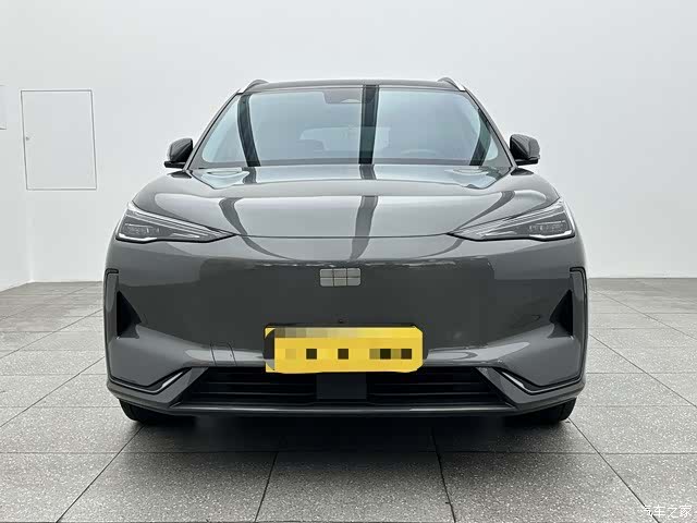 Geely Galaxy E5, 2025 2
