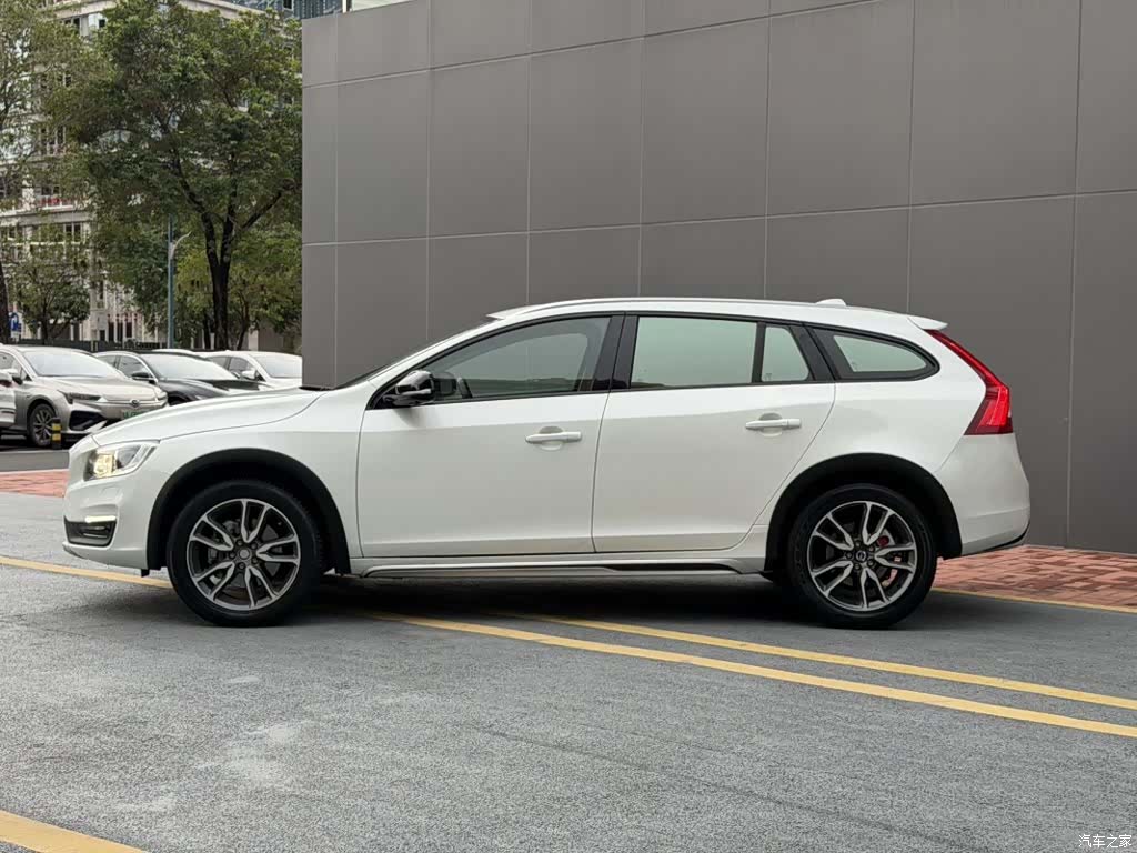 Volvo V60, 2018 11