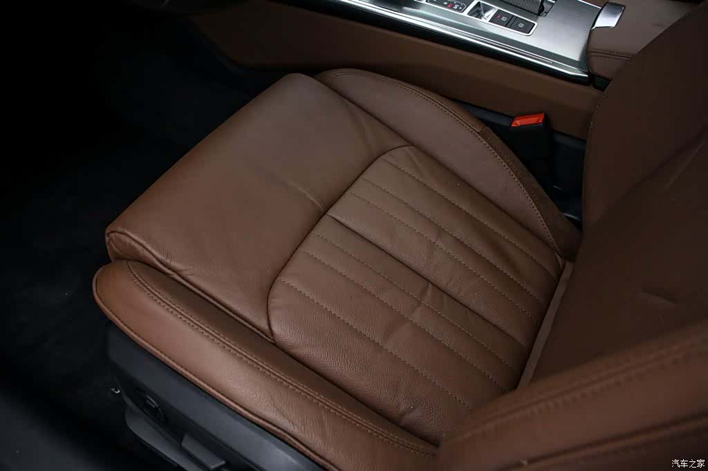 Audi A6L, 2022 13