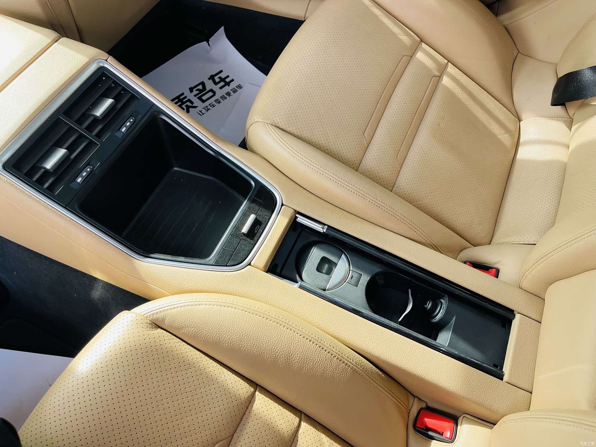 Porsche Panamera, 2018 11