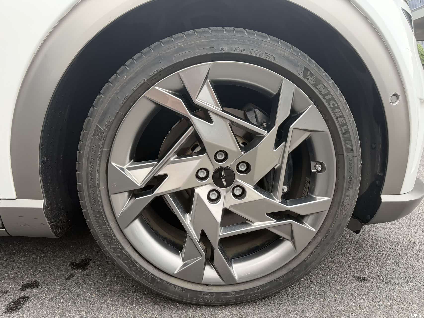 Genesis GV60, 2023 6