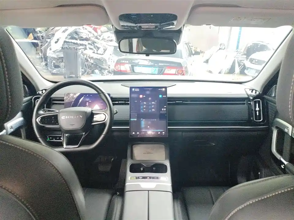 Chery Explore 06 C-DM