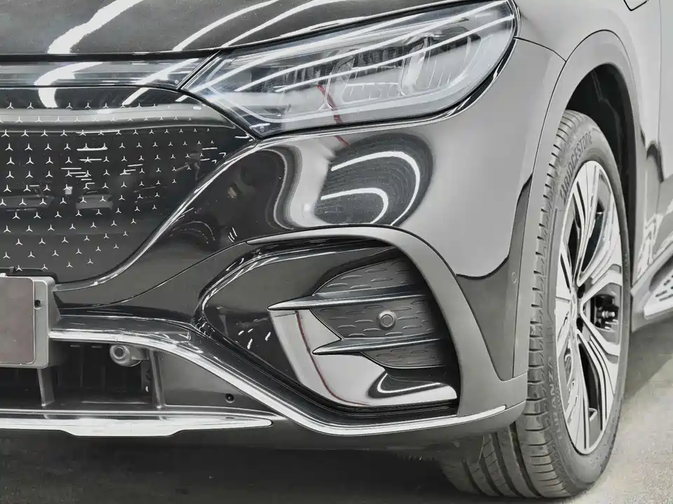 Mercedes-Benz EQE SUV