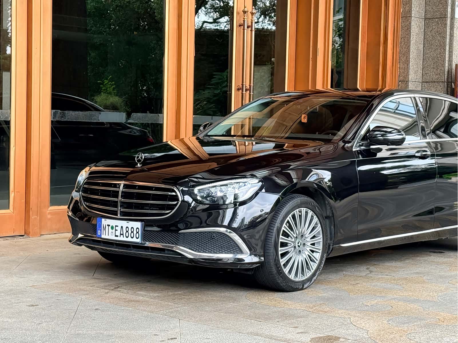 Mercedes-Benz E-Class, 2022 3