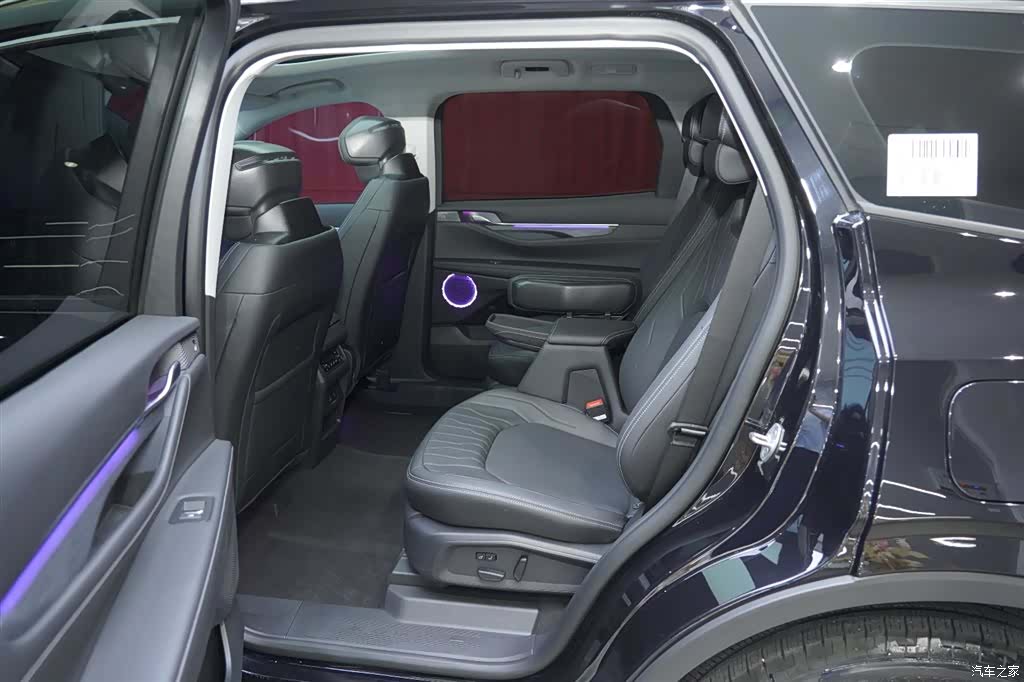 Ford Edge L, 2025 10