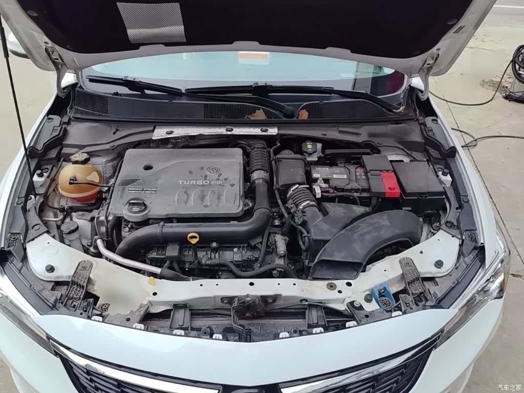 Buick Verano, 2022 20