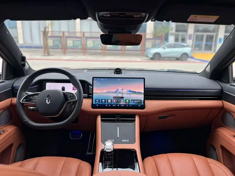 AITO Ask the world M7