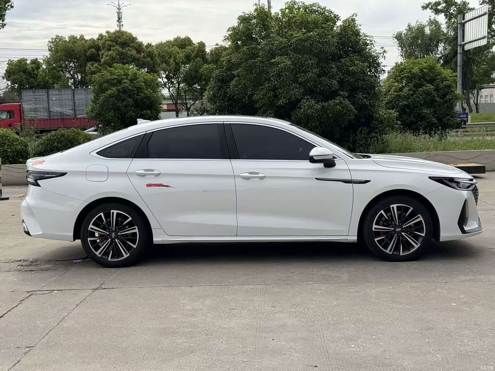 Chery Arrizo 8, 2023 12