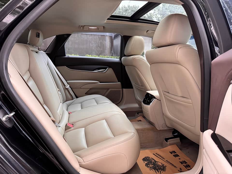 Cadillac XTS