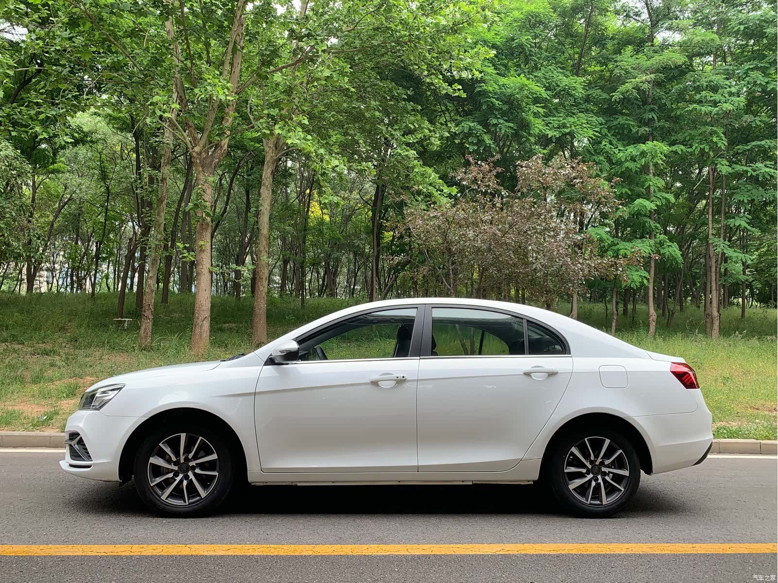 Geely Emgrand, 2019 3
