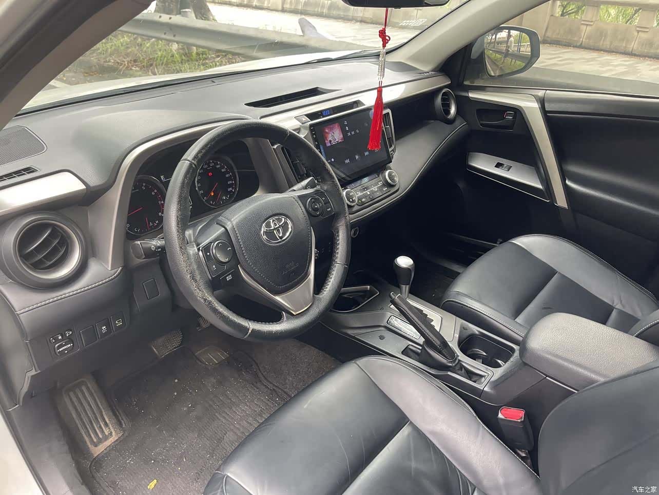 Toyota RAV4, 2016 6
