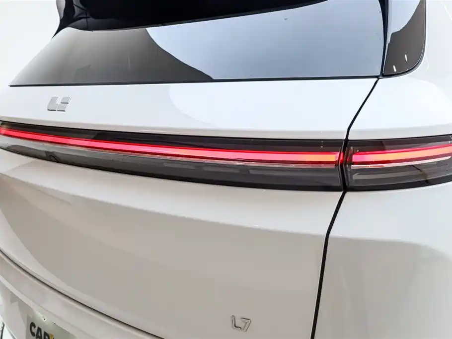 Li Auto Ideal L7