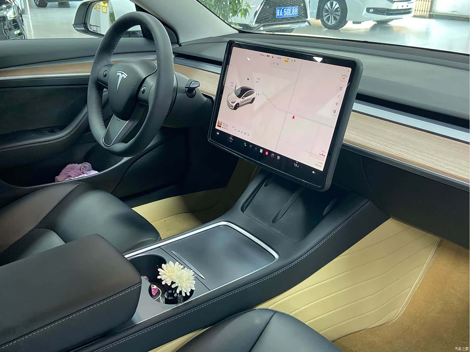 Tesla Model 3, 2023 14