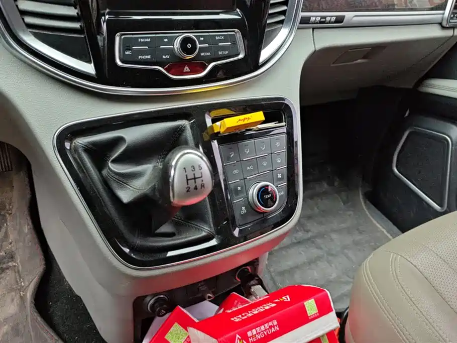 JAC Refine Ruifeng M4