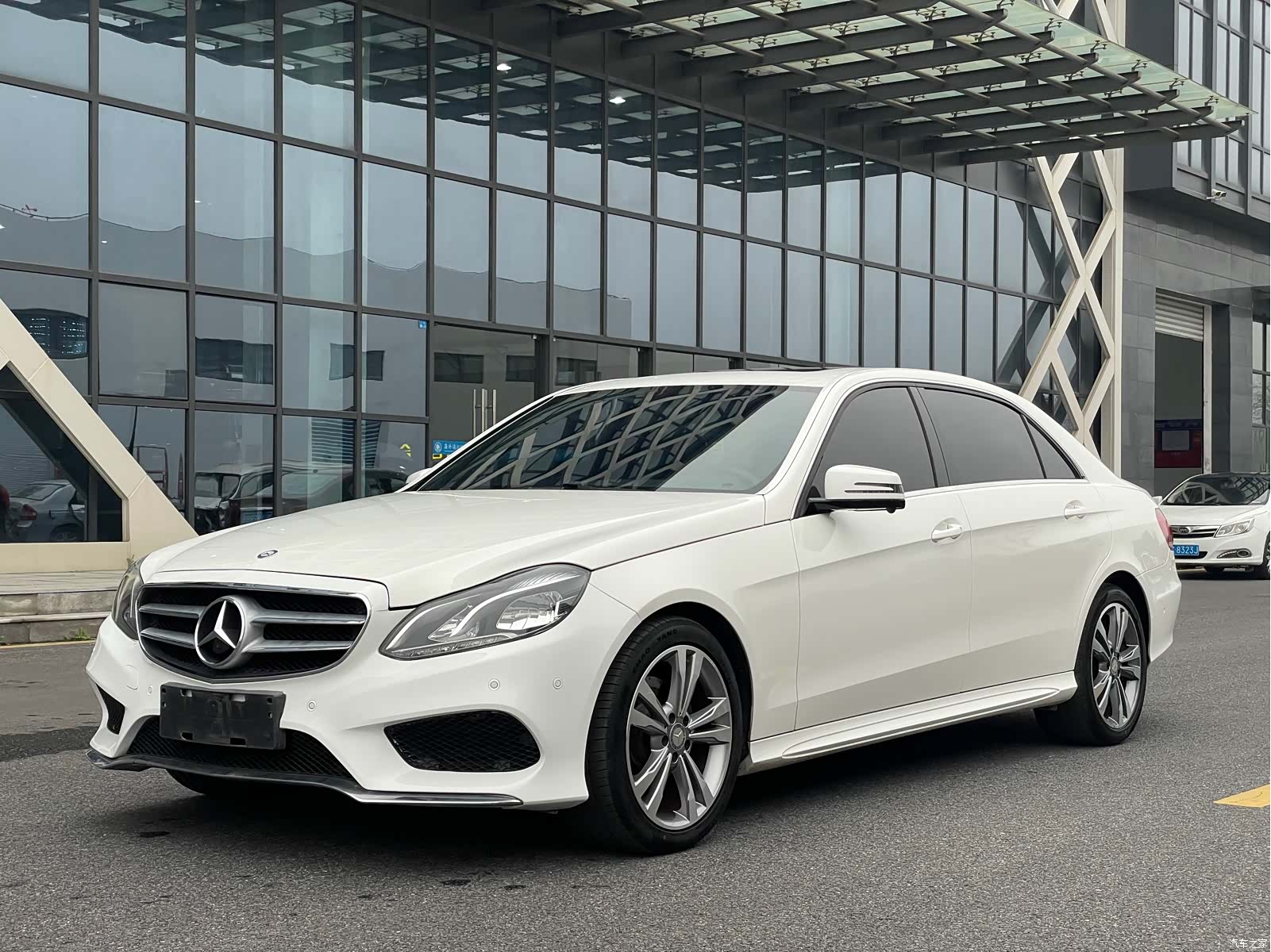 Mercedes-Benz E-Class, 2015 1