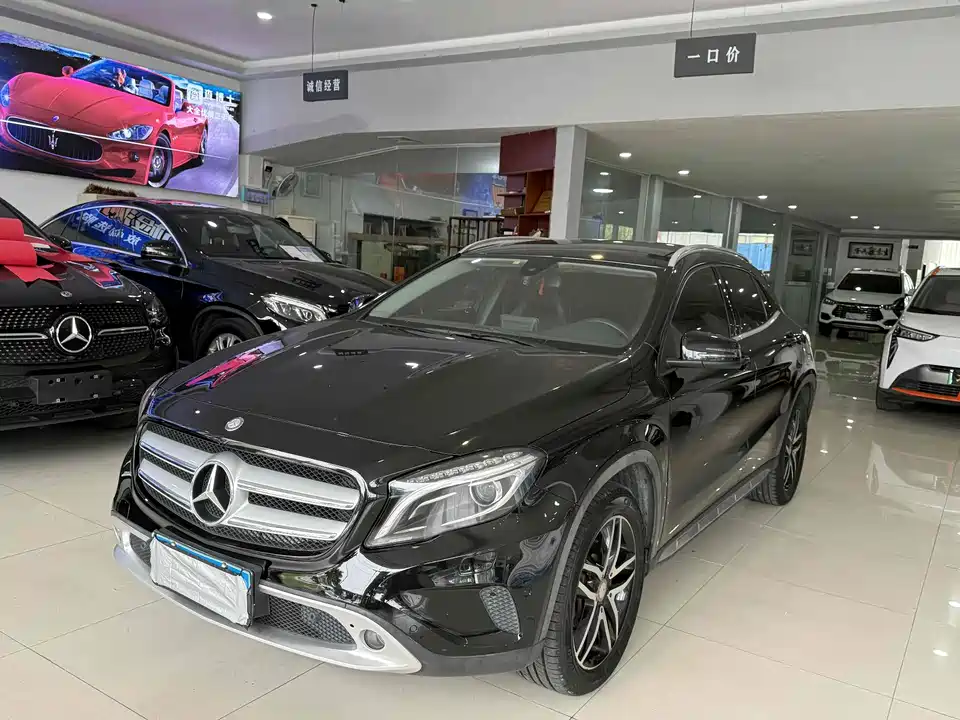 Mercedes-Benz GLA