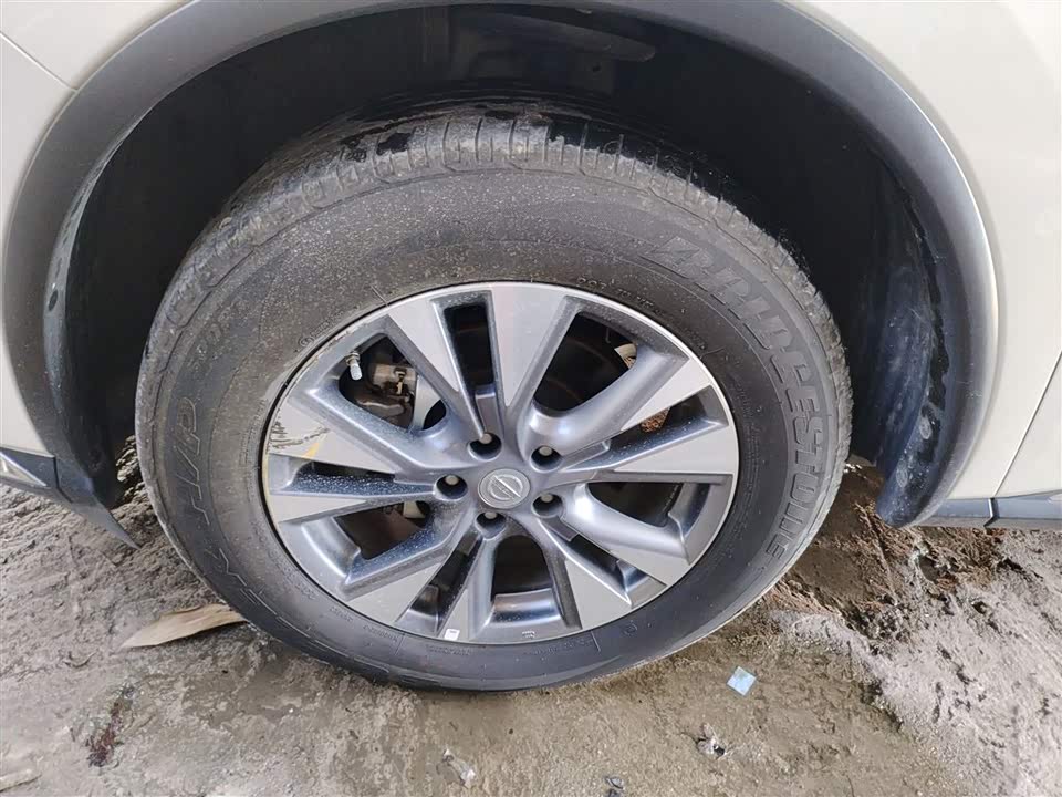 Nissan Loulan Nissan Loulan