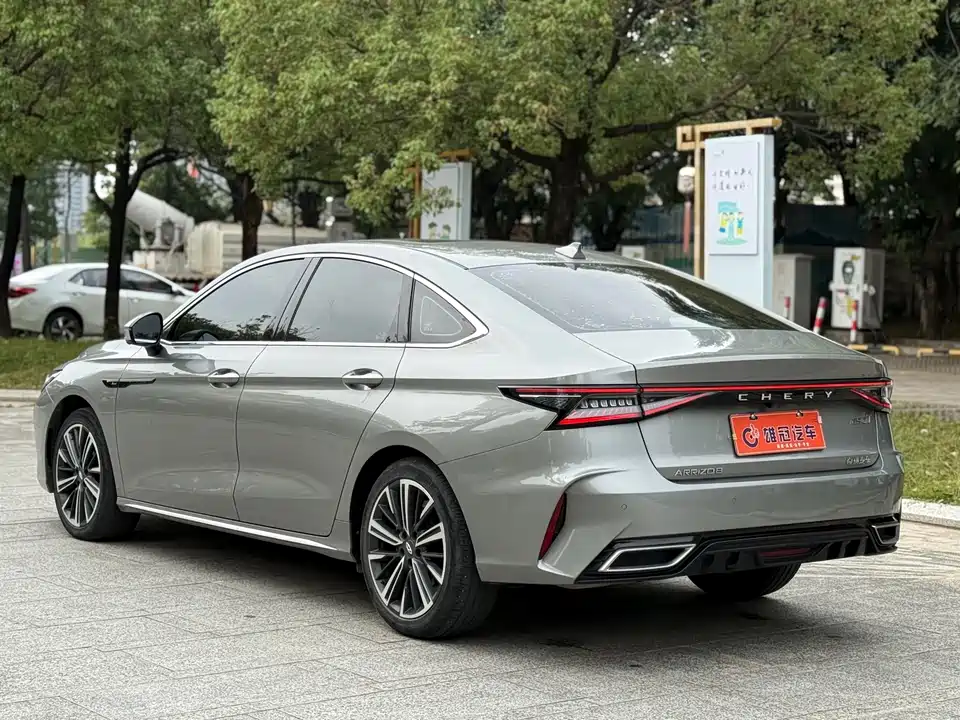 Chery Arrizo 8