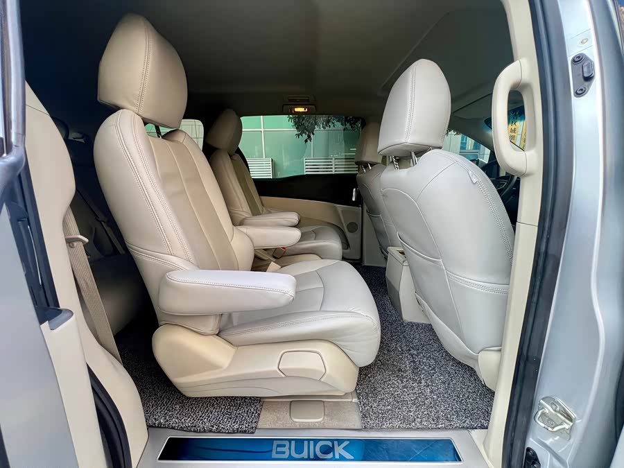 Buick GL8 2017, фото 22