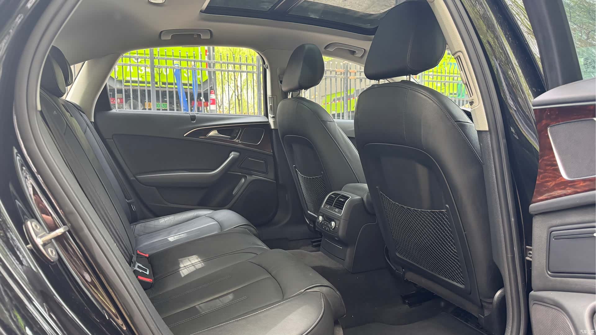Audi A6L, 2016 11
